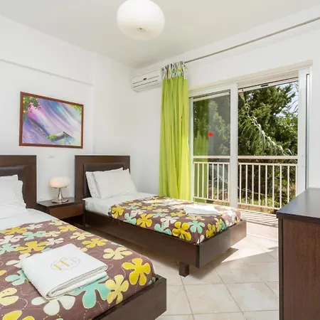 Cherry Villa Platíesz